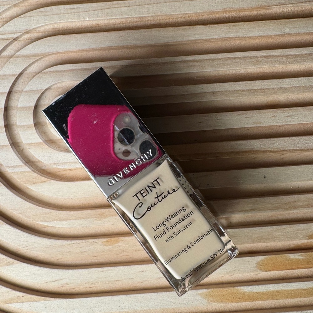 Givenchy Tient Couture Foundation 3.5 Elegant Vanilla